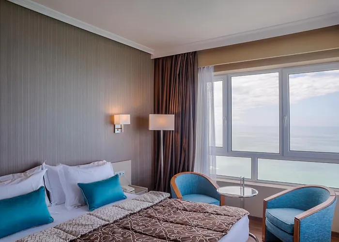 Отель Mercure Monte Igueldo 4*