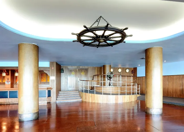 Отель Mercure Monte Igueldo 4*